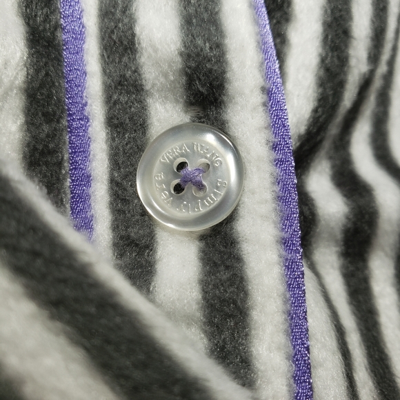 LIKE NEW Simply Vera Vera Wang Striped Pajama Set - Picture 10 of 10